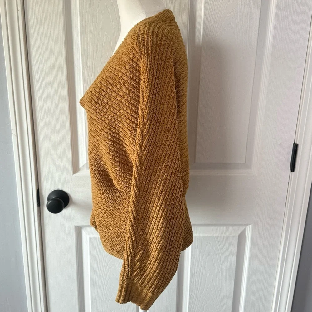 American Eagle Brown V-Neck Sweater - Picture 3 of 11